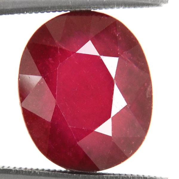 Natural Indian Ruby 6-7 Carats Oval